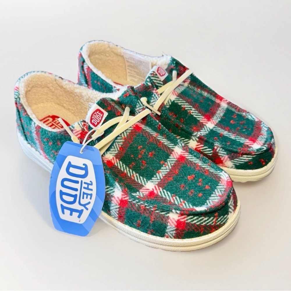 Hey Dude Women’s Wendy Confetti Plaid Cozy Loafer Shoes Red‎ Green Multi Size 10